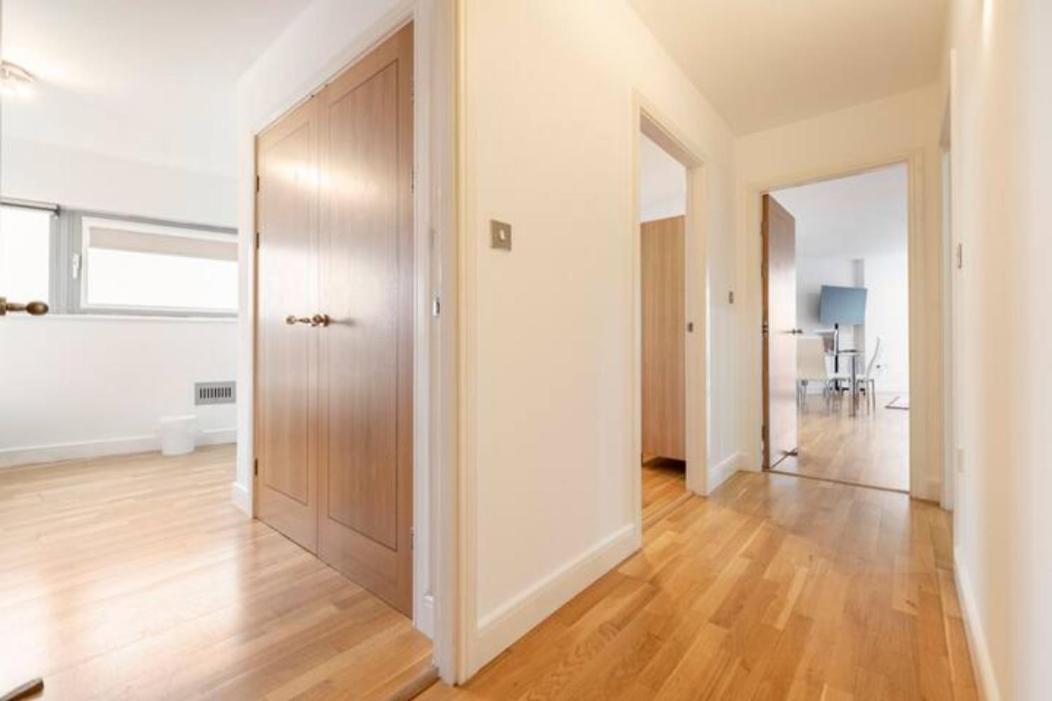 Cardiff City Apartment 2 ภายนอก รูปภาพ