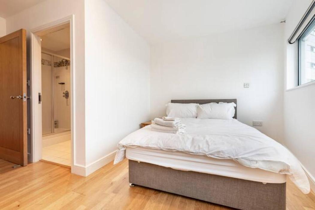 Cardiff City Apartment 2 ภายนอก รูปภาพ