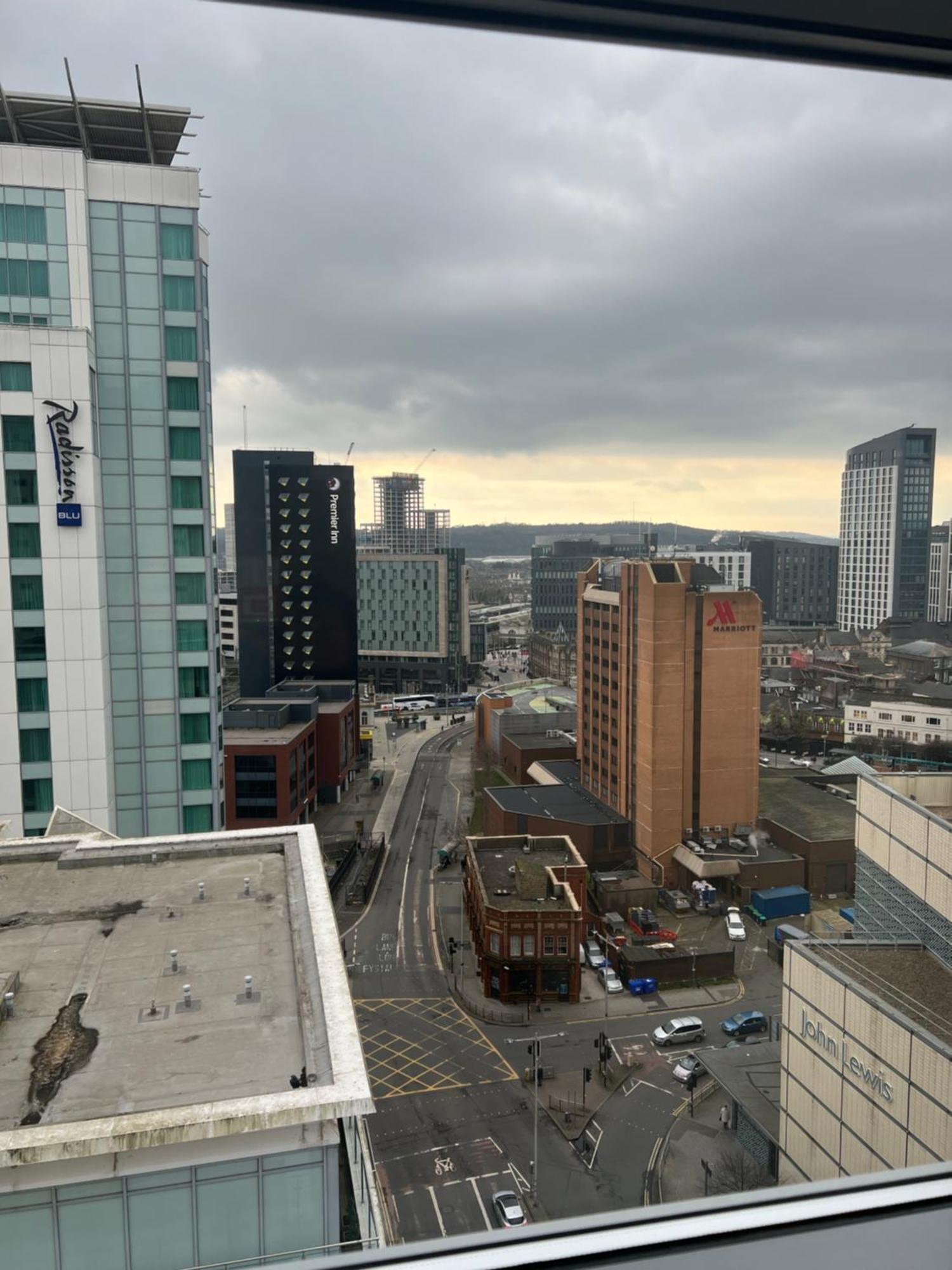 Cardiff City Apartment 2 ภายนอก รูปภาพ